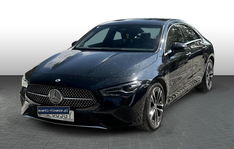 Mercedes-Benz CLA 180 DCT 4d