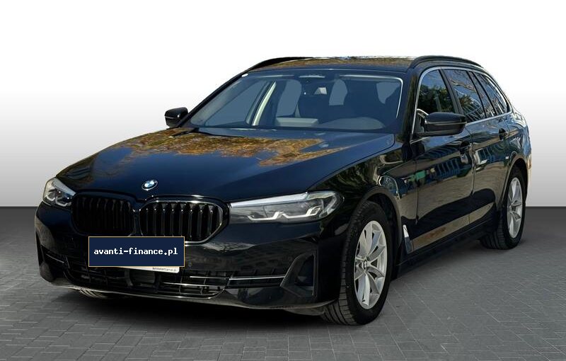 BMW Seria 5 518d Touring 5d
